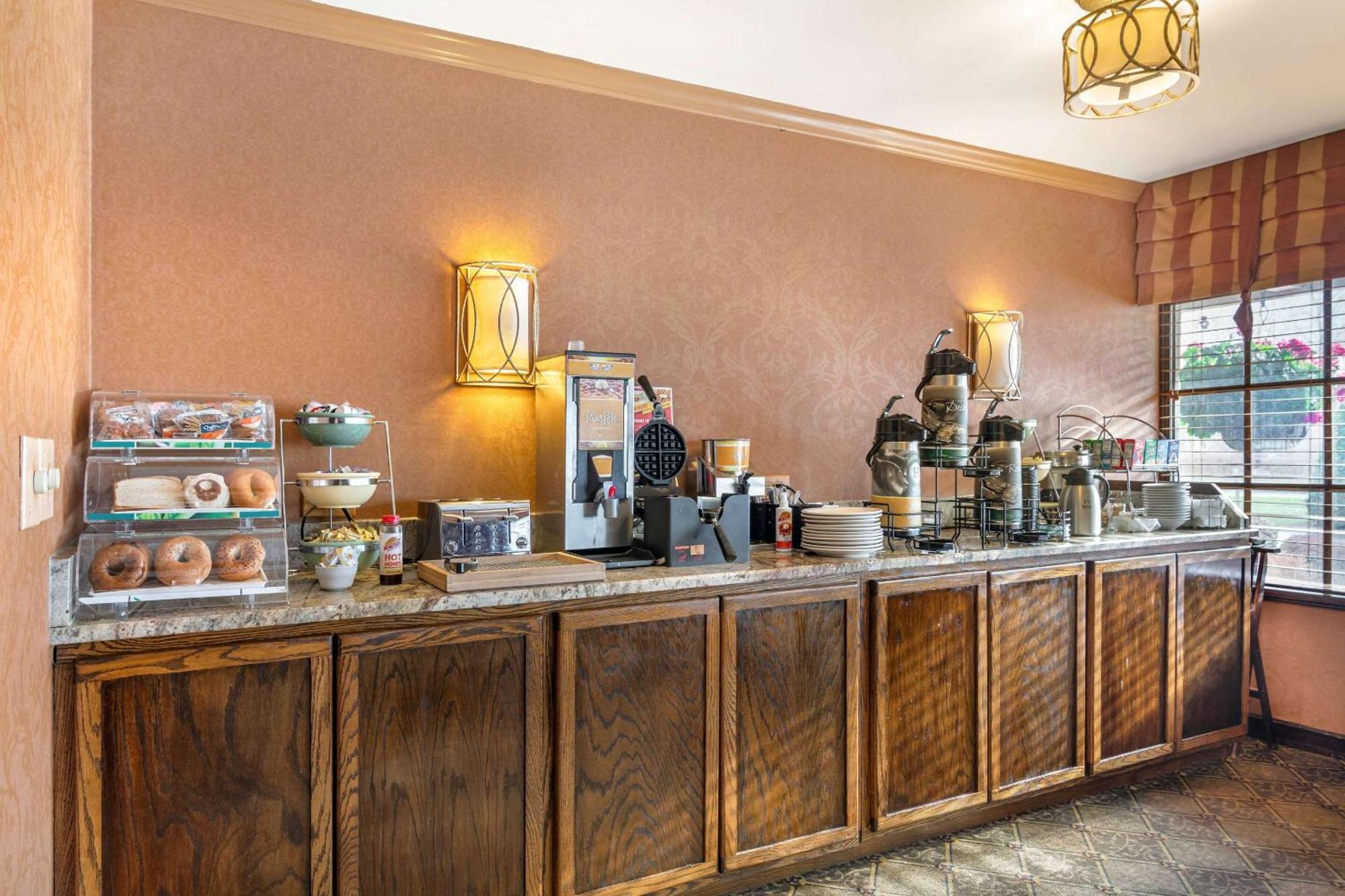 The Inn At Gran View Ogdensburg, Ascend Hotel Collection Екстериор снимка